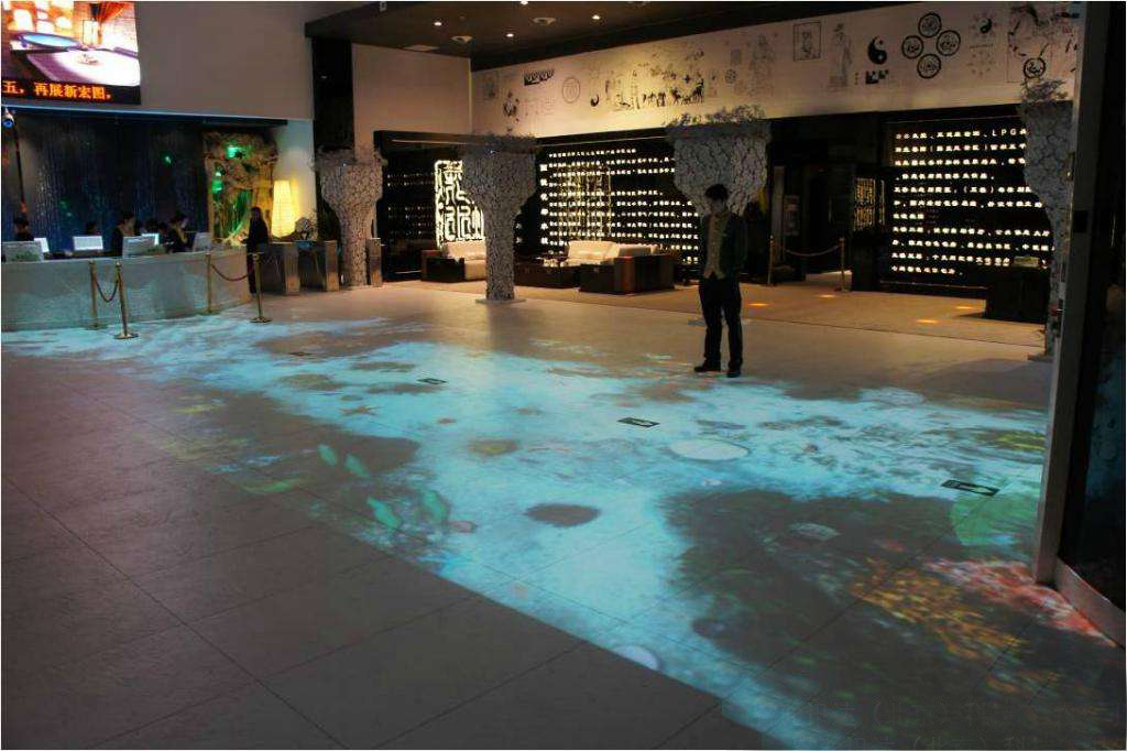 地面互動(dòng)投影應(yīng)用